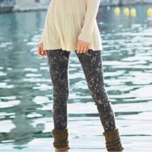 Peruvian Connection Slim Fit Ankle Pants – Size 14